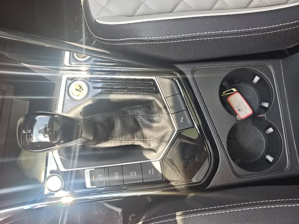 Volkswagen Tayron Tanyue 2023 280TSI 2WD Luxury Plus Advanced Edition 2023 — thumbnail 4