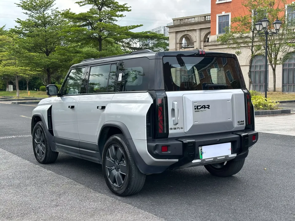 iCAR 03T iCAR 03T 2024 Two-wheel drive long-range version 2025 — миниатюра 2