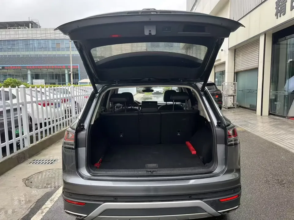 Volkswagen Tayron Tanyue 2023 300TSI 2WD Luxury Plus Advanced Edition 2024 — thumbnail 3