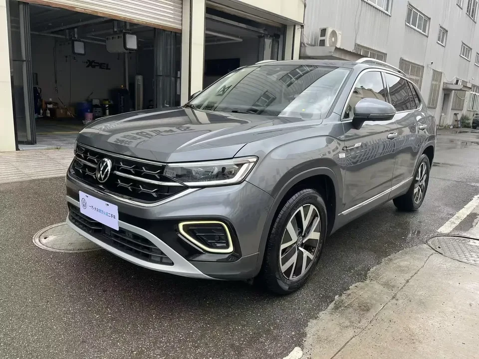 Volkswagen Tayron Tanyue 2023 300TSI 2WD Luxury Plus Advanced Edition 2024 — photo 1, buy with delivery to Moscow