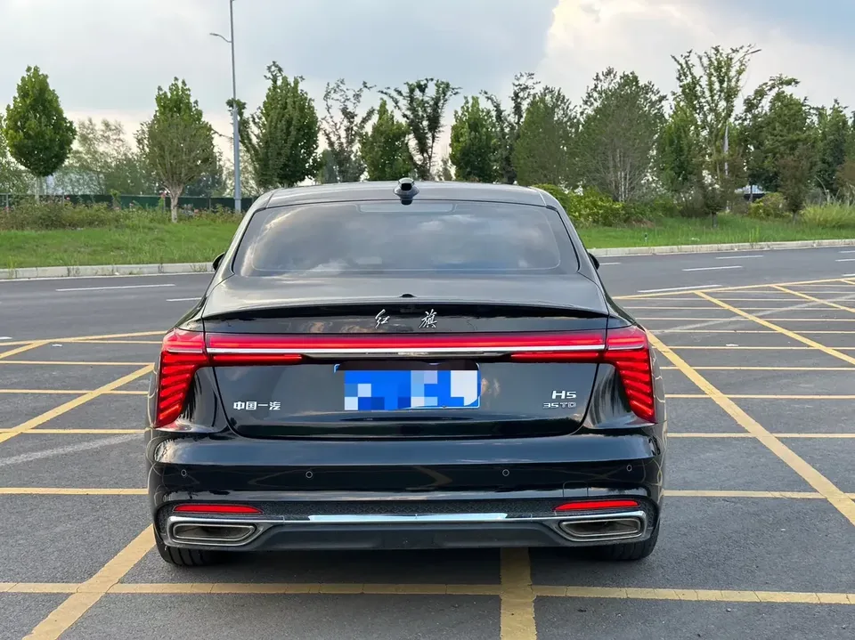 Hongqi H5 Hongqi H5 2025 1.5T DCT Flagship Edition 2025 — thumbnail 2