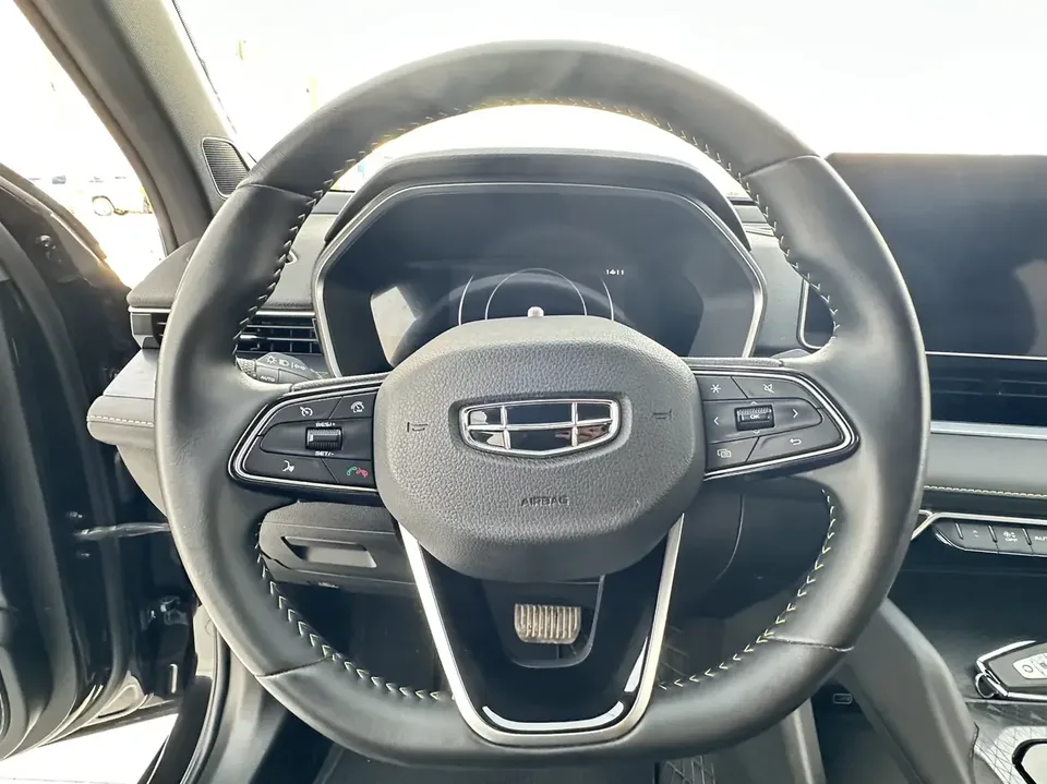 Geely Preface Xing Rui 2023 1.5T Fuyao Edition 2024 — thumbnail 5