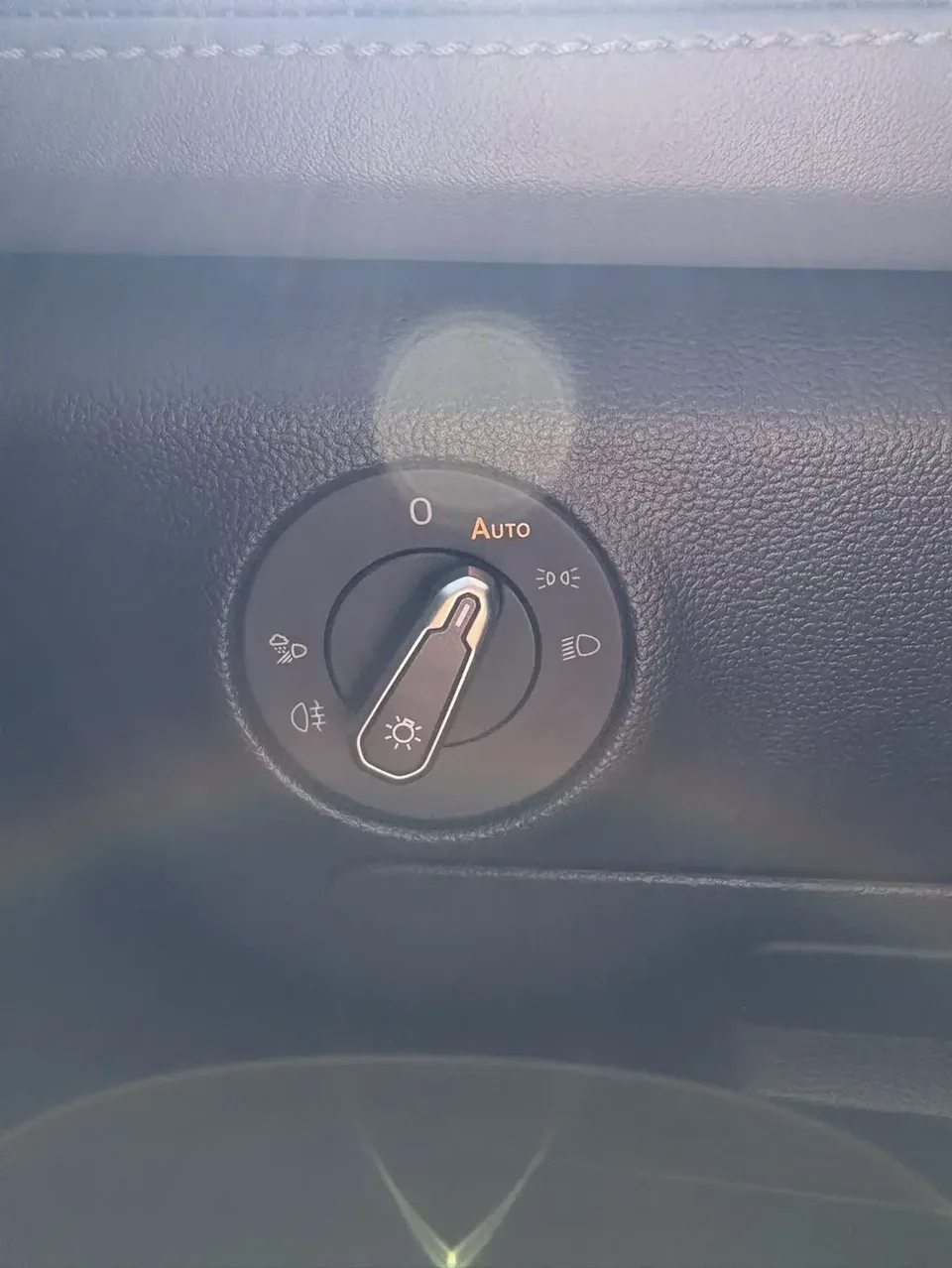Volkswagen Sagitar Sagitar 2023 200TSI DSG Beyond Edition 2022 — thumbnail 3