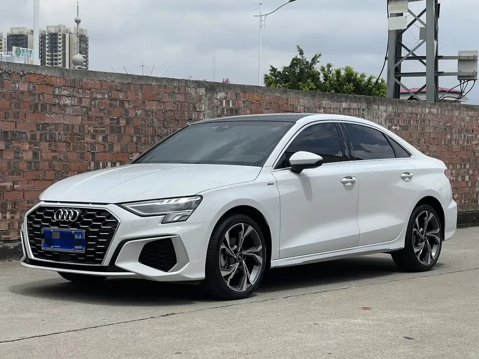 Audi A3 Audi A3 2022 A3L Limousine 35 TFSI Luxury Sports 2022 — фото 1, купить с доставкой в Москву