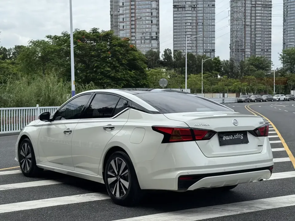 Nissan Altima Sound of nature 2021 2.0L XL Comfort Edition 2022 — thumbnail 2
