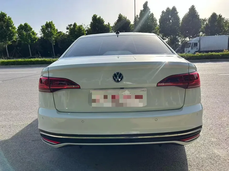 Volkswagen Bora Bora 2023 1.5L Automatic Limited Edition 2023 — thumbnail 2