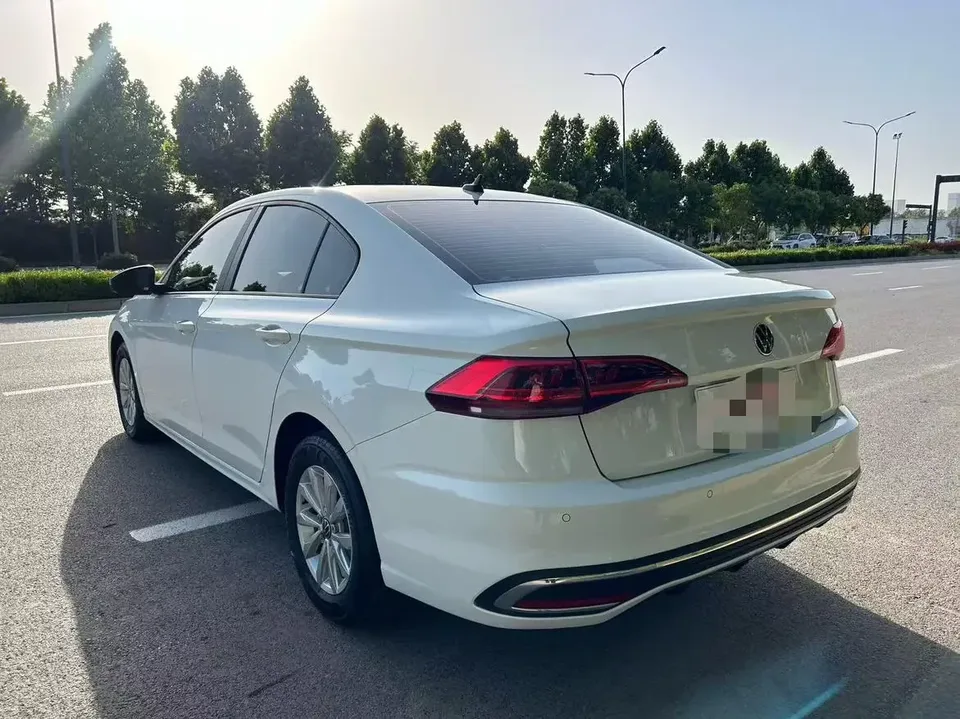 Volkswagen Bora Bora 2023 1.5L Automatic Limited Edition 2023 — thumbnail 4