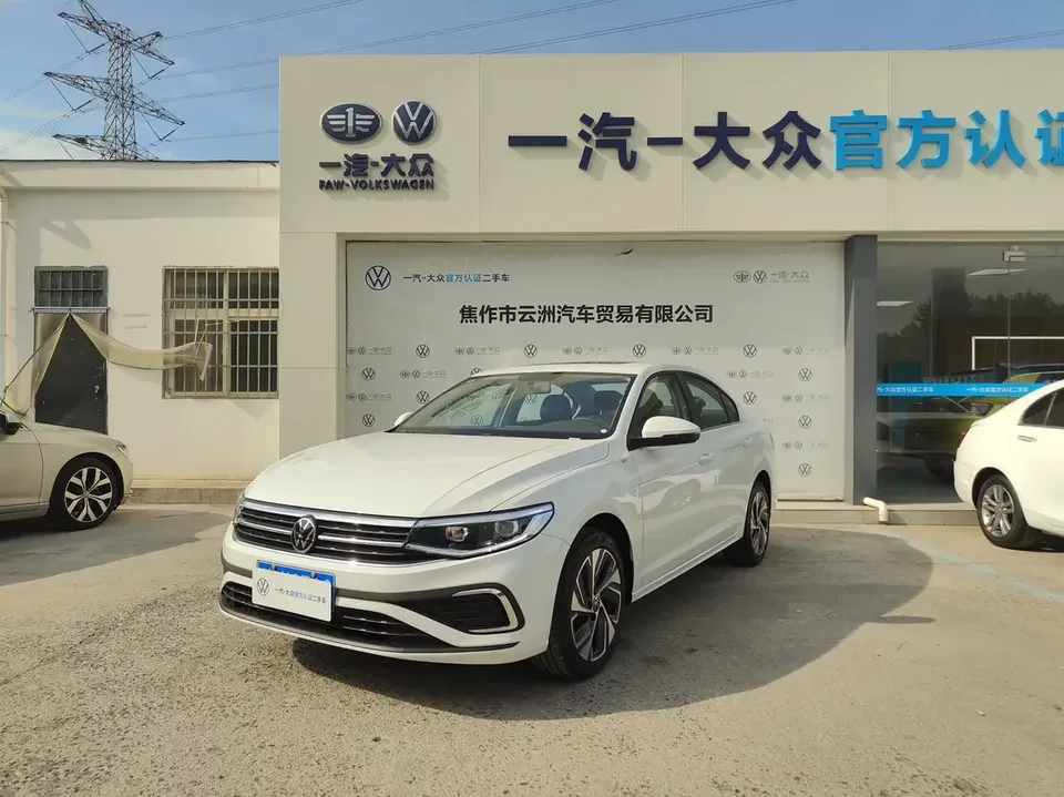 Volkswagen Bora Bora 2025 200TSI DSG Joy Travel PRO Edition 2025 — photo 1, buy with delivery to Moscow