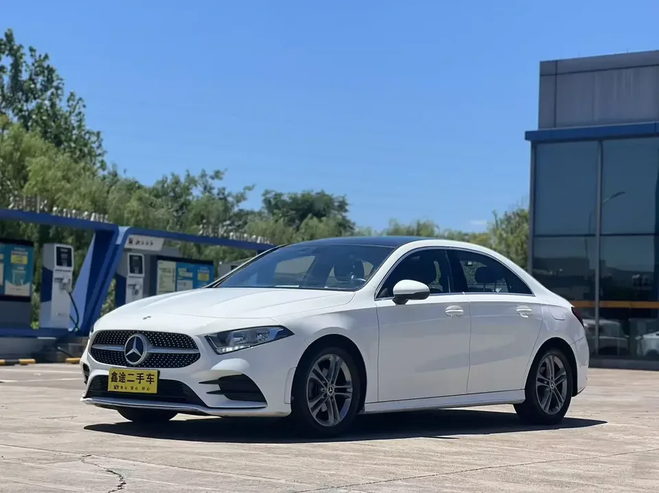 Mercedes-Benz Klasa A Mercedes Benz A Class 2022 A 180L 2022 — photo 1, buy with delivery to Moscow