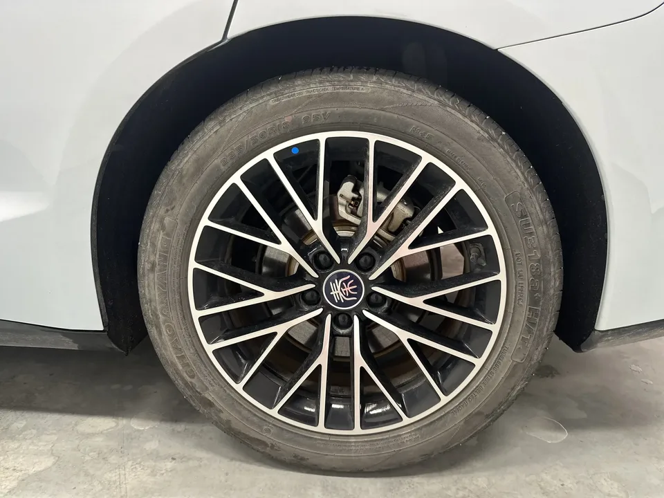 BYD Qin L DM Qin L DM 2024 DM-i 120KM Excellence 2024 — thumbnail 3