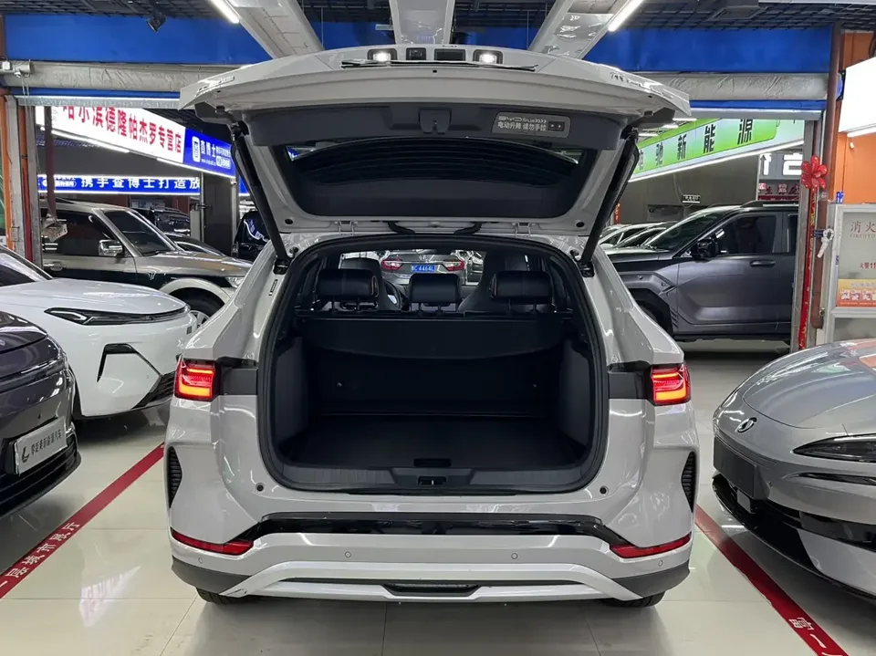 BYD Song PLUS DM Song PLUS DM 2024 DM-i Honor Edition 110KM Flagship 2024 — thumbnail 5