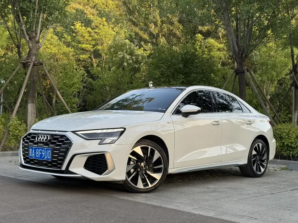 Audi A3 Audi A3 2024 A3L Limousine 35 TFSI Stylish Sports 2024 — photo 1, buy with delivery to Moscow
