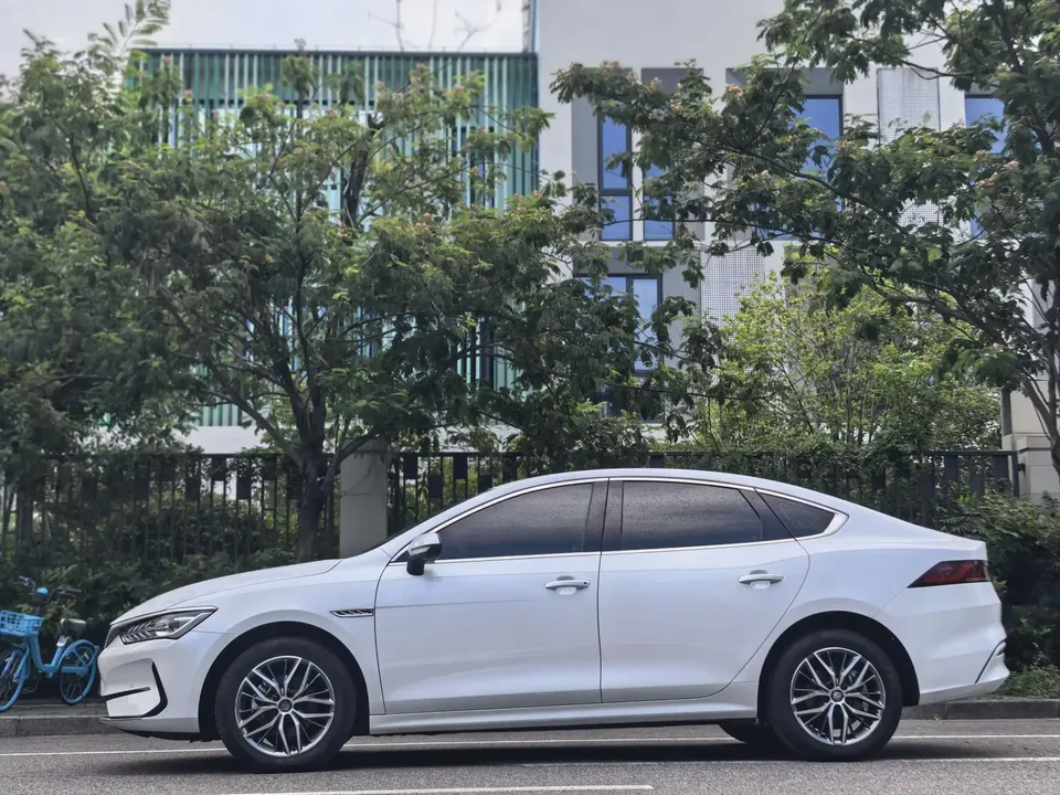 BYD Qin PLUS EV Qin PLUS EV 2023 Champion Edition 420KM Leading Type 2023 — миниатюра 4