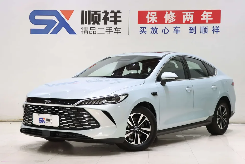 BYD Qin PLUS DM Qin PLUS DM 2025 DM-i 55KM Intelligent Driving Edition 2025 — photo 1, buy with delivery to Moscow