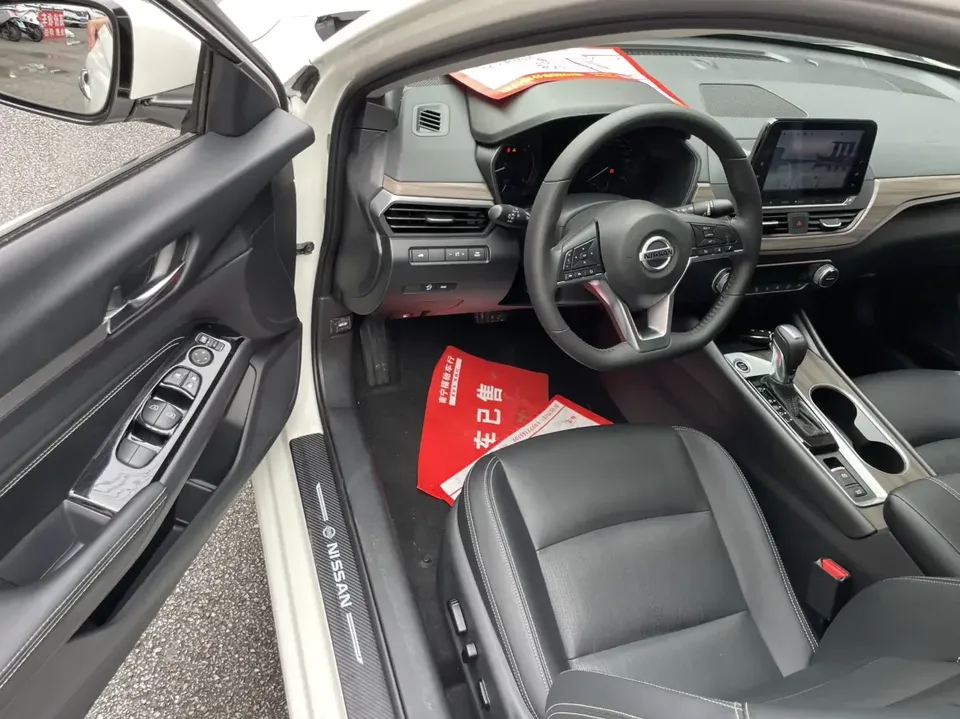 Nissan Altima Sound of nature 2021 2.0L XL Comfort Edition 2022 — thumbnail 3