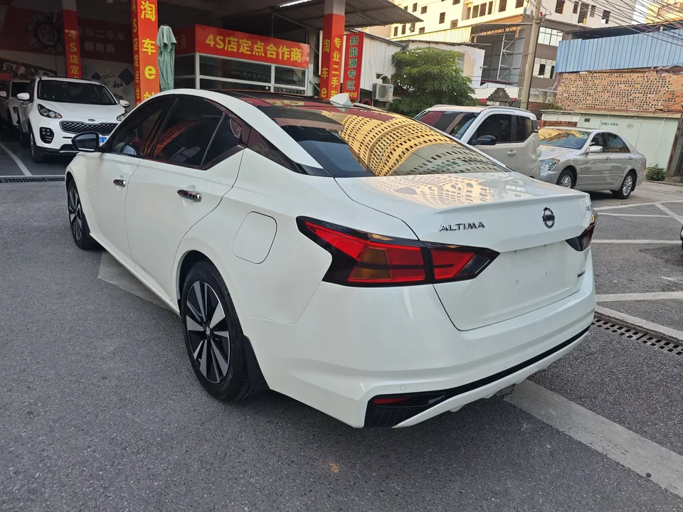Nissan Altima Sound of nature 2021 2.0L XL Comfort Edition 2022 — thumbnail 2