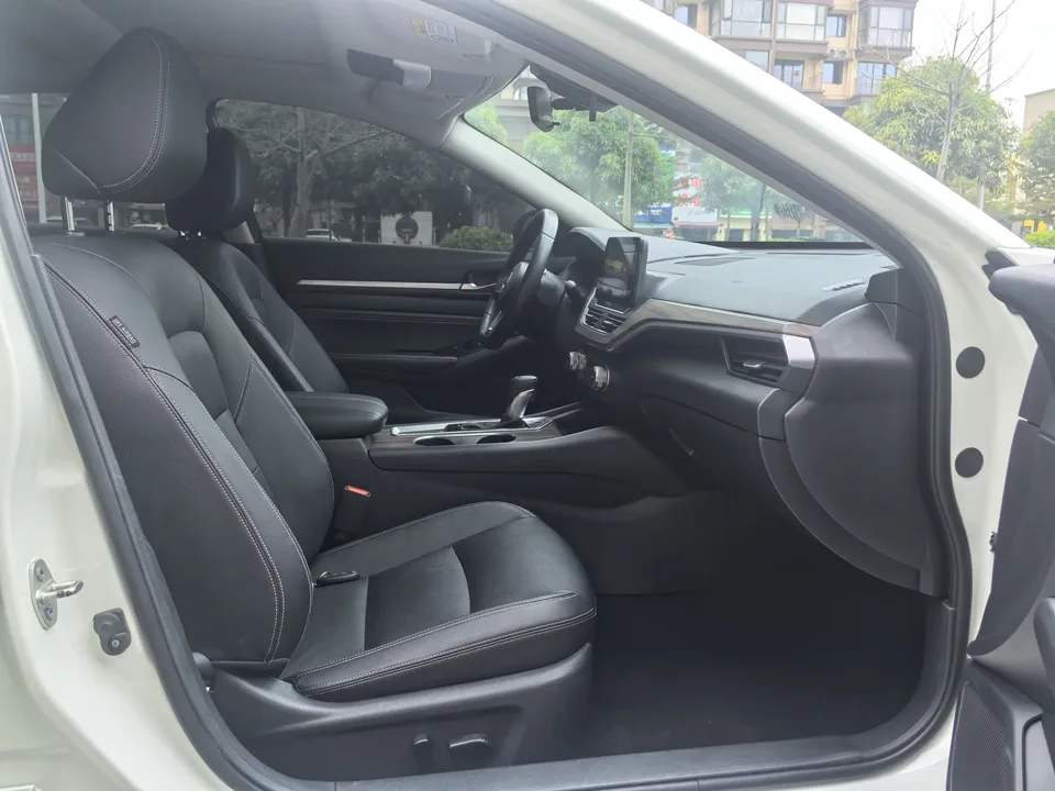 Nissan Altima Sound of nature 2021 2.0L XL Comfort Edition 2023 — thumbnail 5