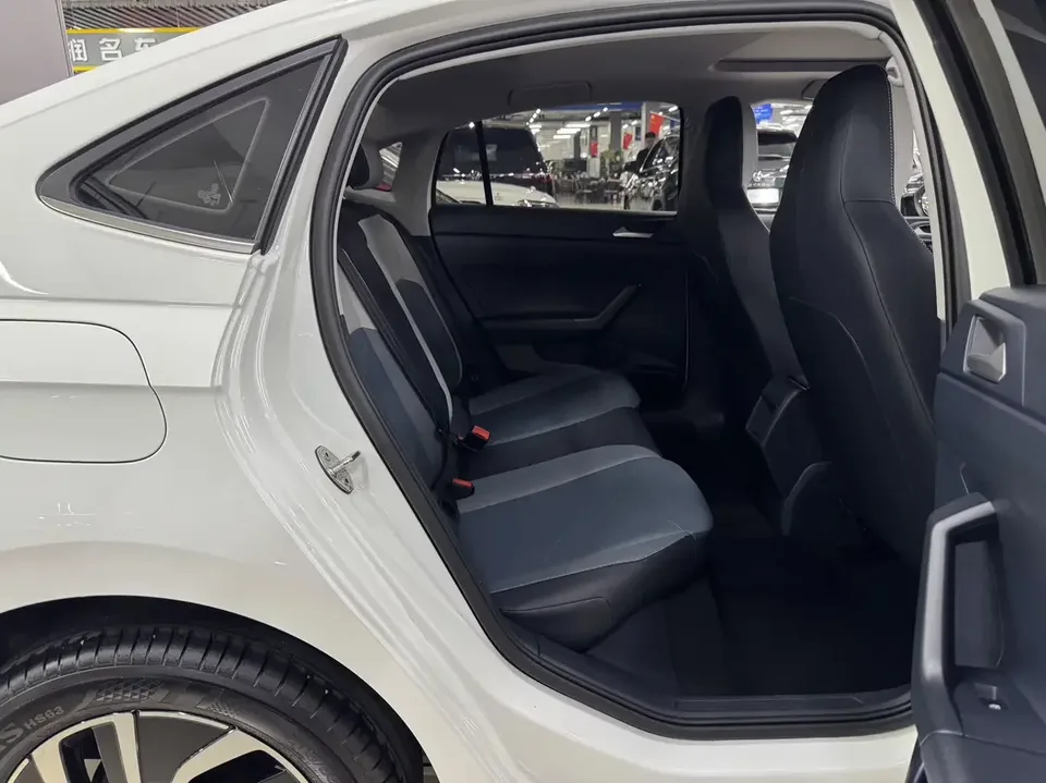 Volkswagen Lavida Lavida 2023 New 1.5L Automatic New Edition 2023 — thumbnail 4