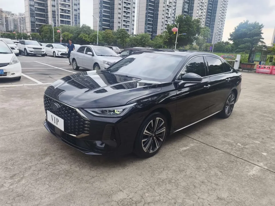 Chery Arrizo 8 PRO Arrizo 8 PRO 2025 1.6T DCT Luxury+ 2025 — фото 1, купить с доставкой в Москву
