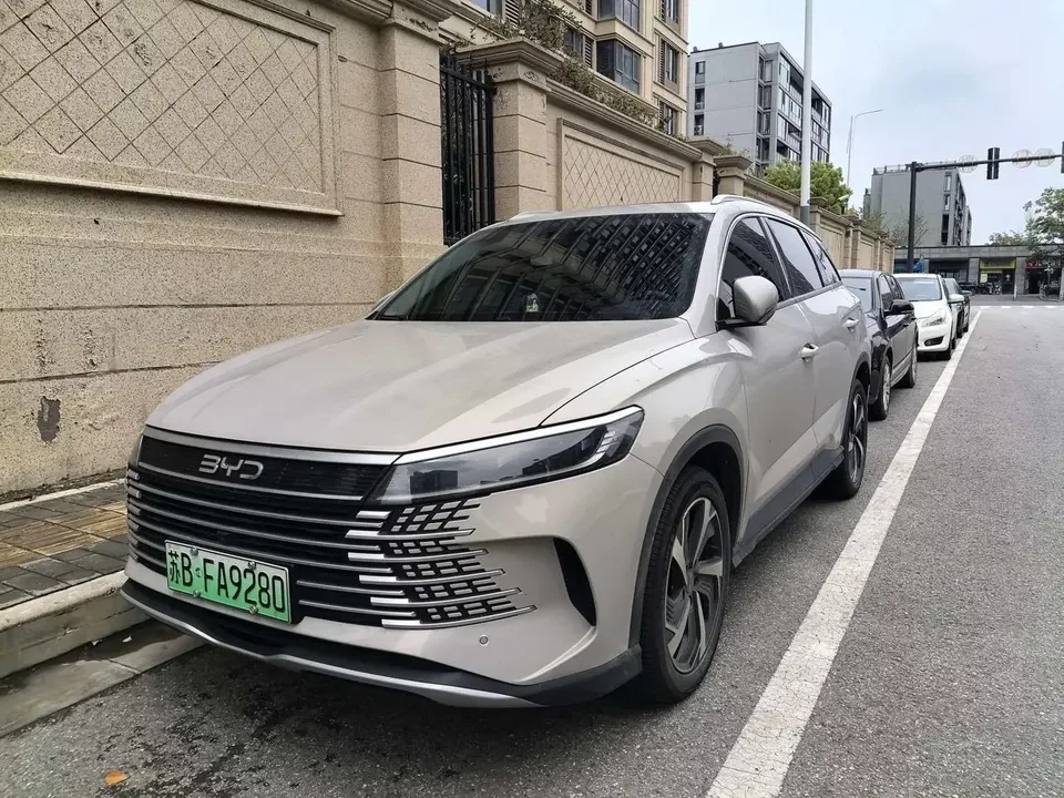 BYD Sea Lion 05DM Sea Lion 05DM 2025 DM-i 115KM Flagship 2025 — photo 1, buy with delivery to Moscow