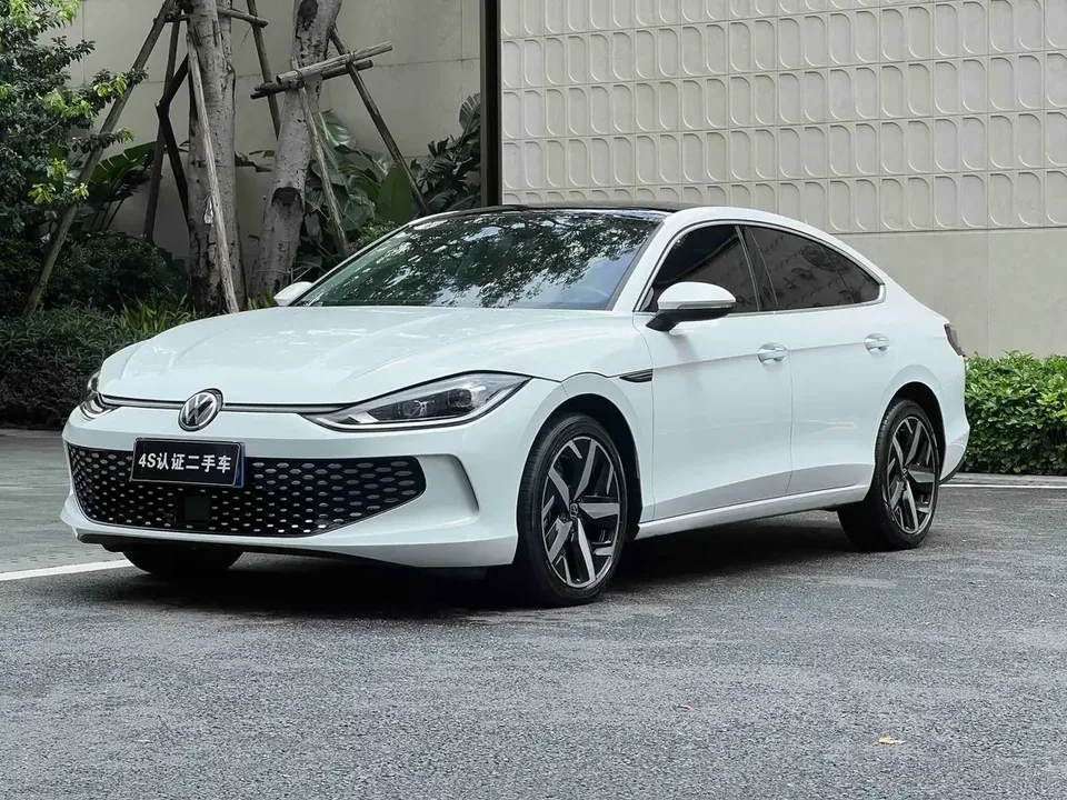 Volkswagen Lamando Lingdu 2024 Lingdu L 280TSI DSG Cool Edition 2024 — photo 1, buy with delivery to Moscow