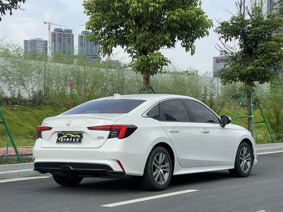 Honda Integra Style 2022 240TURBO CVT Tech Edition 2023 — thumbnail 2