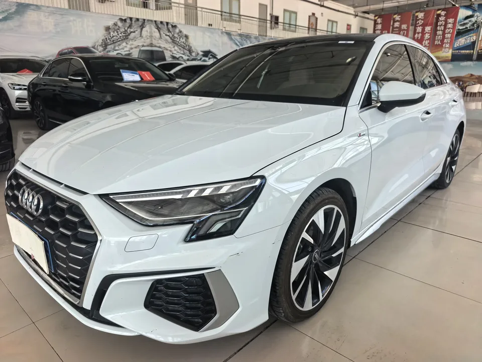 Audi A3 Audi A3 2023 Sportback 35 TFSI Stylish and sporty 2023 — photo 1, buy with delivery to Moscow