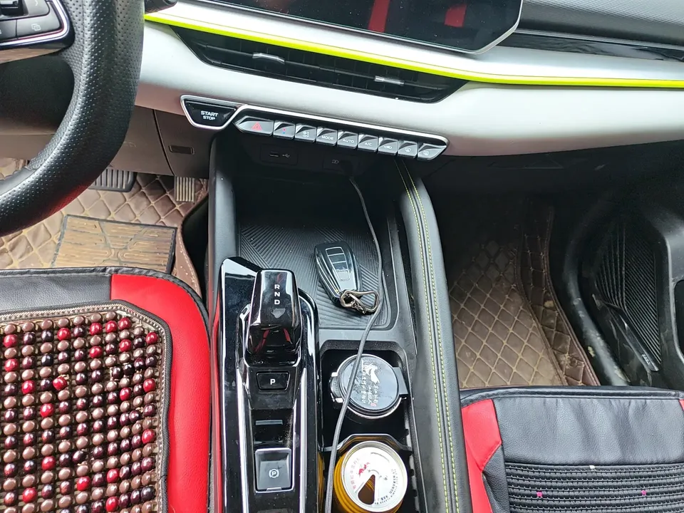 Geely Coolray SX11 Binyue 2023 Binyue COOL 1.5T DCT Champion Edition 2024 — миниатюра 3