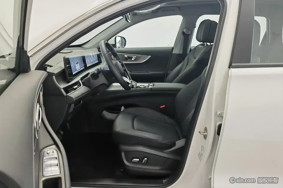 Chery Tiggo 8 Pro Tiggo 8 PRO 2025 290T 2WD Deluxe Edition 2025 — thumbnail 5