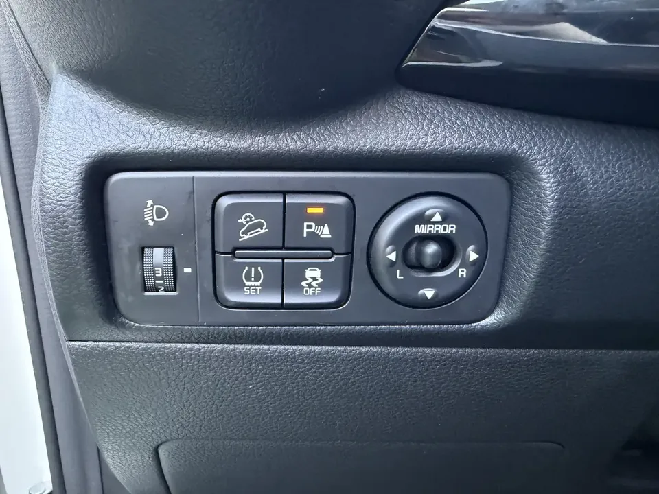 Kia KX1 Yipao 2021 Modified 1.4L CVT Sunroof Model 2023 — thumbnail 4