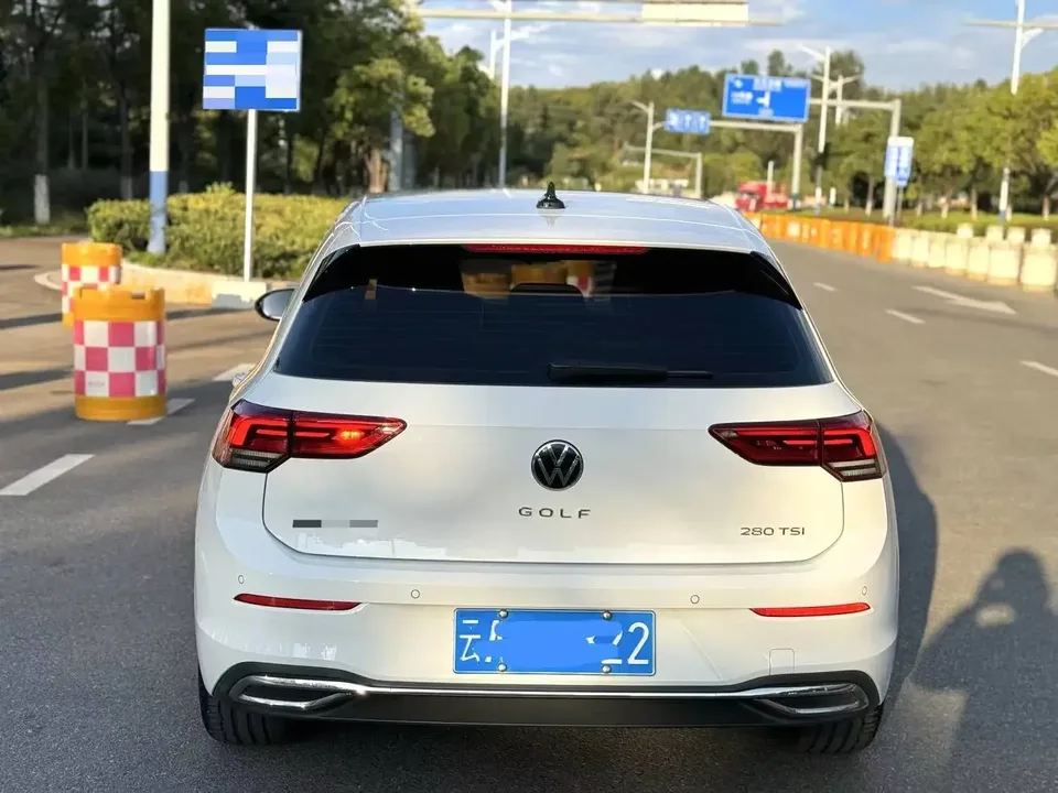 Volkswagen Golf golf 2023 280TSI DSG Pro 2023 — thumbnail 2