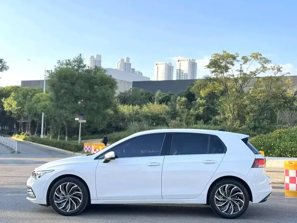 Volkswagen Golf golf 2023 280TSI DSG Pro 2023 — thumbnail 4