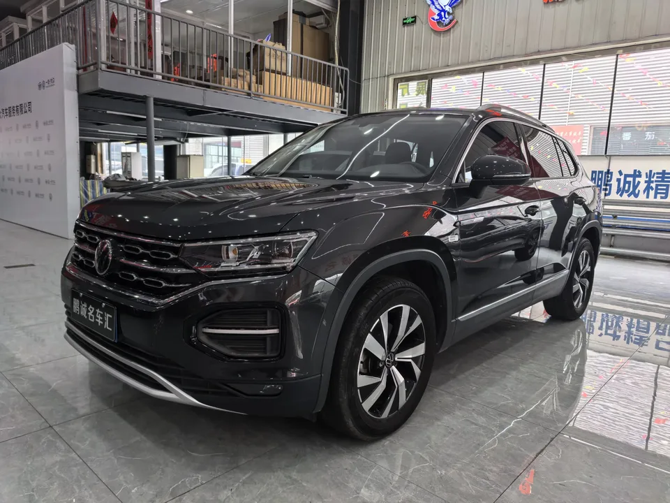 Volkswagen Tayron Tanyue 2022 280TSI 2WD Luxury Smart Edition 2022 — photo 1, buy with delivery to Moscow