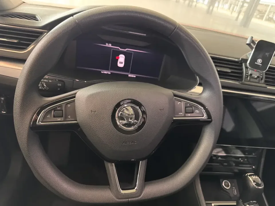 Skoda Superb Speedy 2023 Modified TSI280 DSG Premium Edition 2023 — thumbnail 5