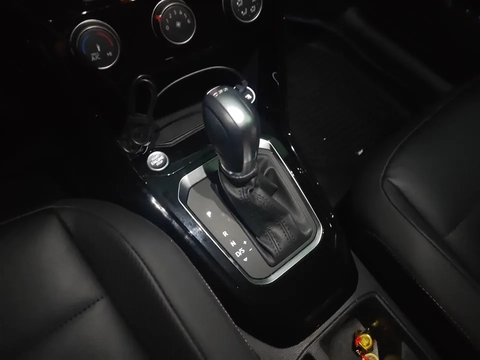 Volkswagen T-Roc TANG 2022 280TSI DSG 2WD Comfort PLUS 2022 — thumbnail 3