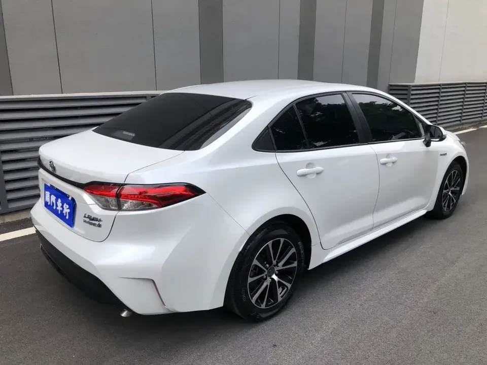 Toyota Levin Lei Ling 2023 Hybrid 1.8L Deluxe Edition 2023 — thumbnail 2