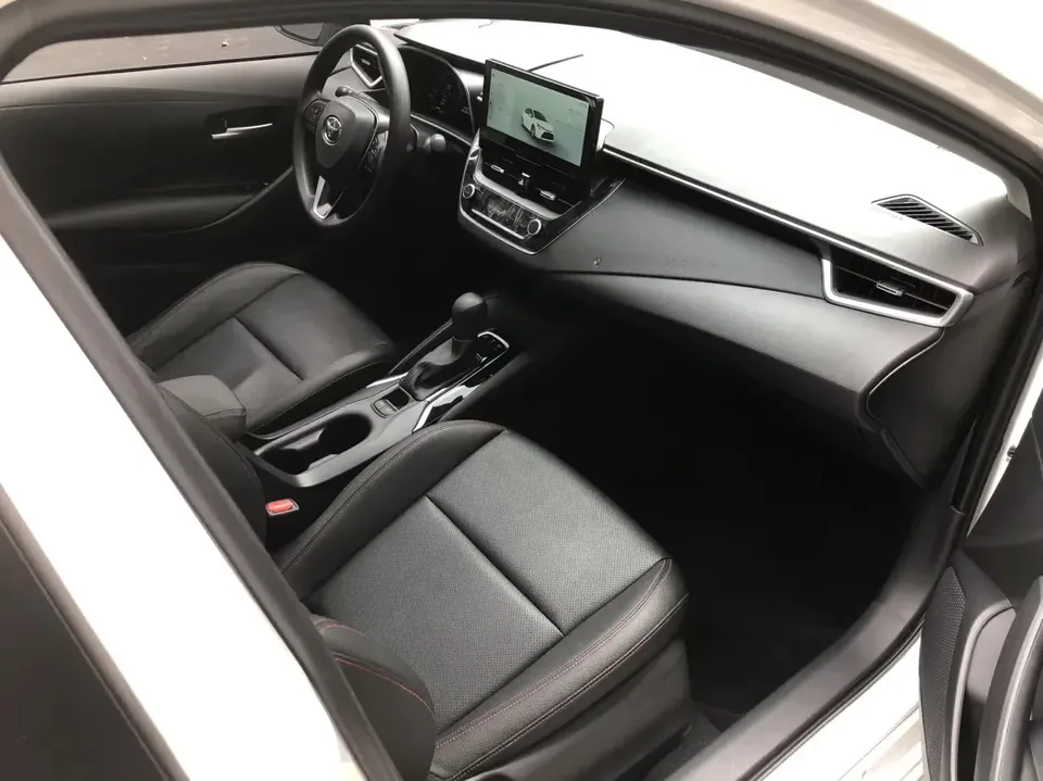 Toyota Levin Lei Ling 2023 Hybrid 1.8L Deluxe Edition 2023 — thumbnail 3