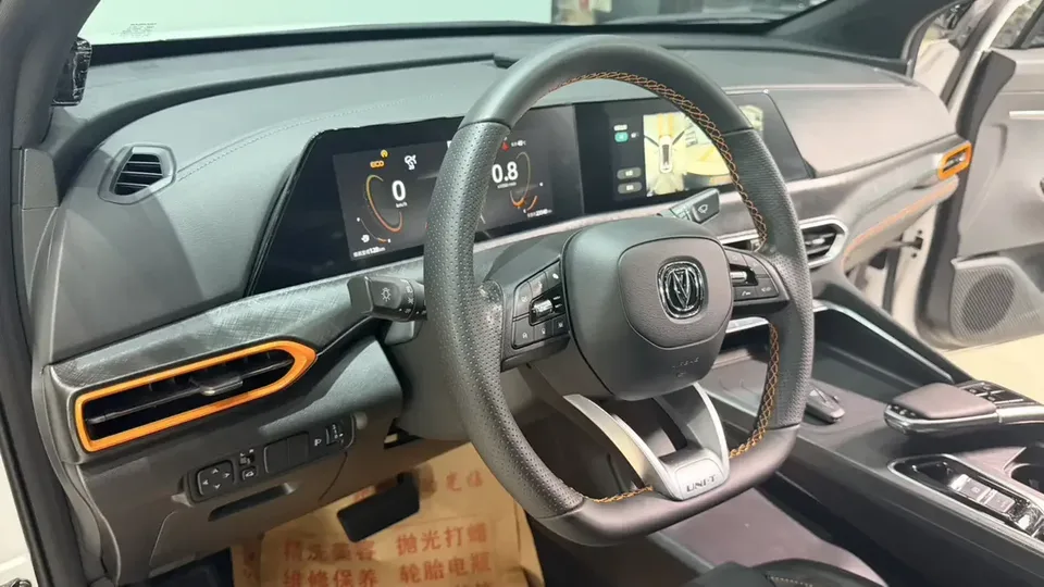Changan UNI-T Changan UNI-T 2022 1.5T Excellence 2022 — thumbnail 4