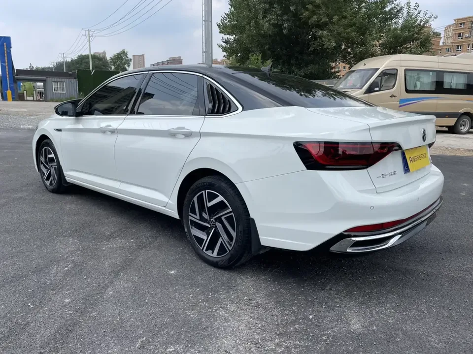 Volkswagen Sagitar Sagitar 2023 280TSI DSG Beyond Edition 2023 — thumbnail 4