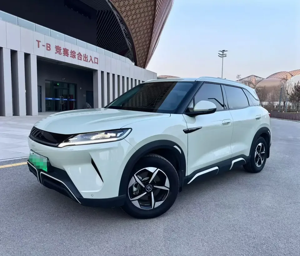 BYD Yuan Up Yuan UP 2024 401KM Surpassing Type 2024 — photo 1, buy with delivery to Moscow