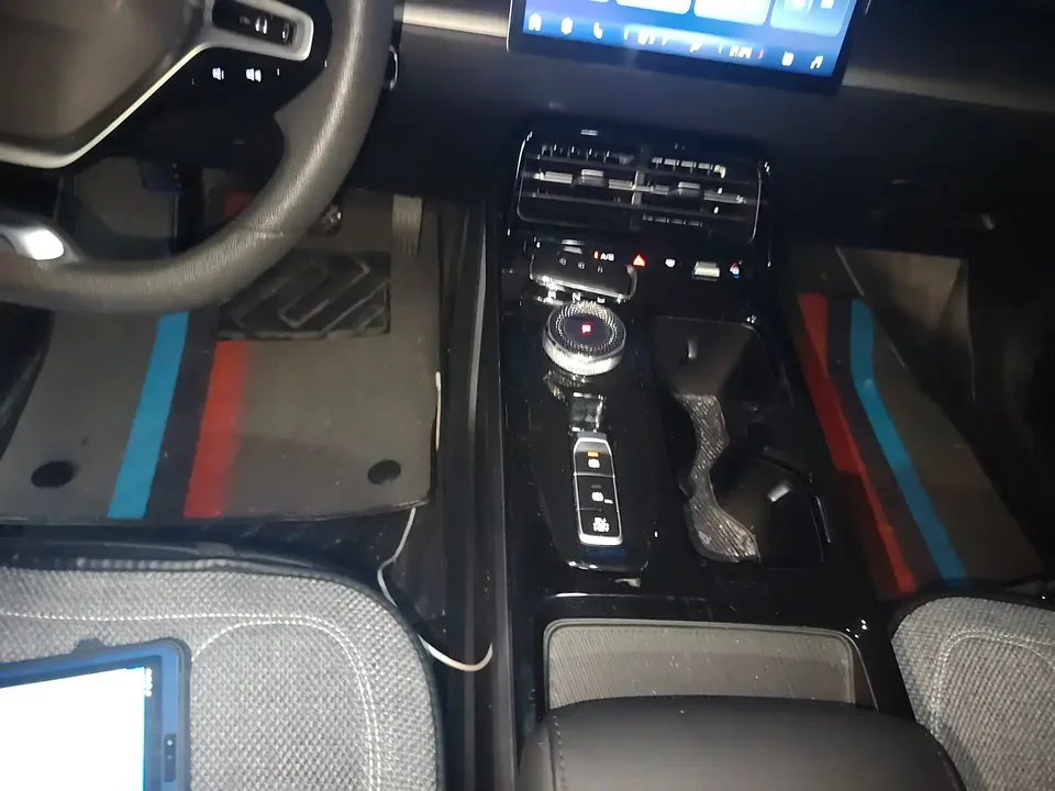 Wuling Starlight PHEV Wuling Starlight PHEV 2024 Co-creation Edition 150 Standard 2025 — thumbnail 3