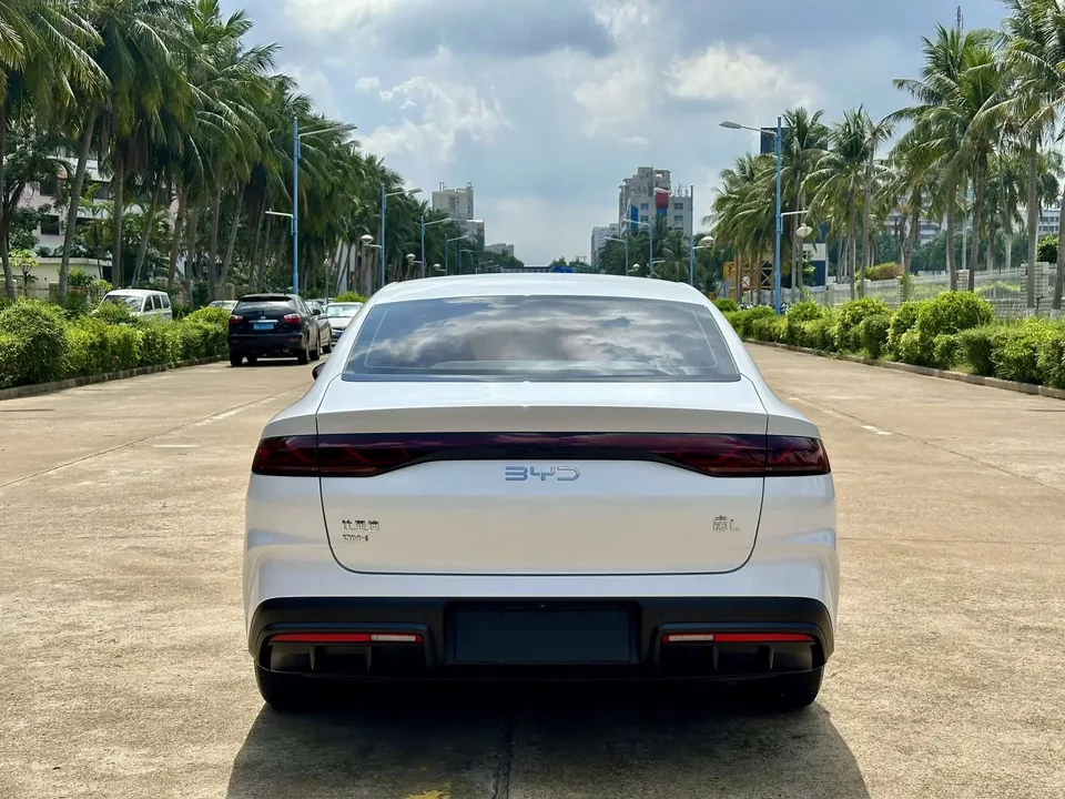 BYD Qin L DM Qin L DM 2025 DM-i 80KM Intelligent Driving Edition 2024 — thumbnail 2