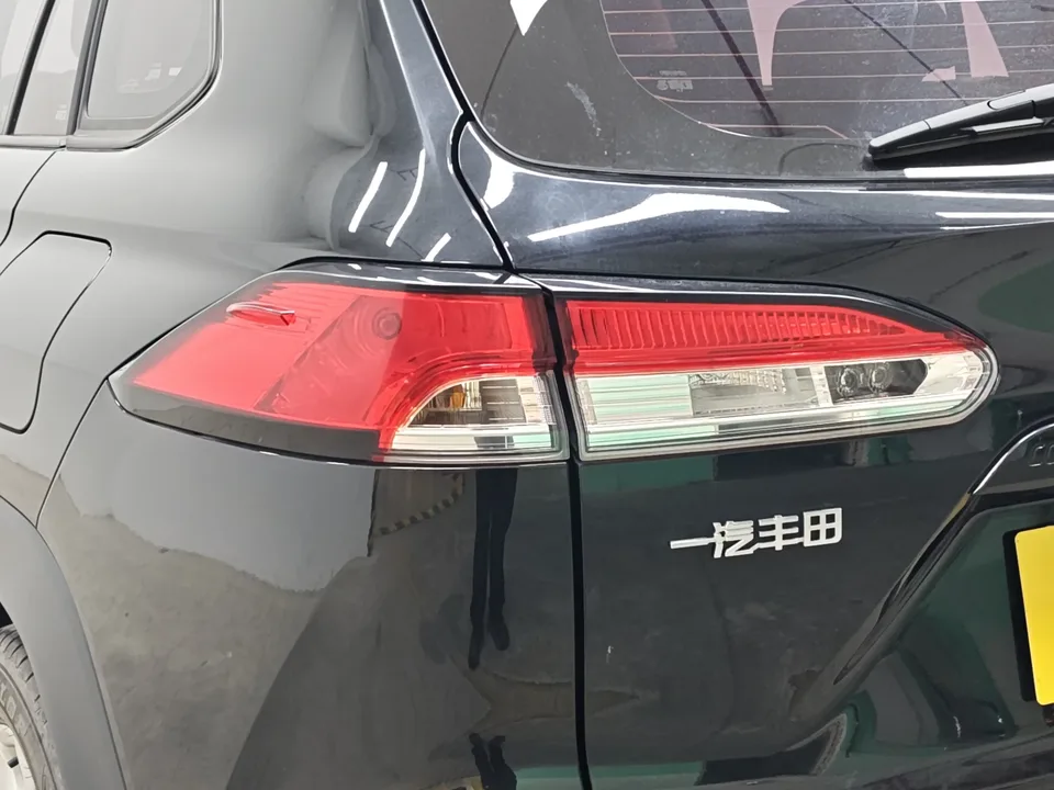 Toyota CorollaCross Corolla Sharp 2024 2.0L Intelligent Electric Hybrid Dual Engine Elite Edition 2024 — миниатюра 4