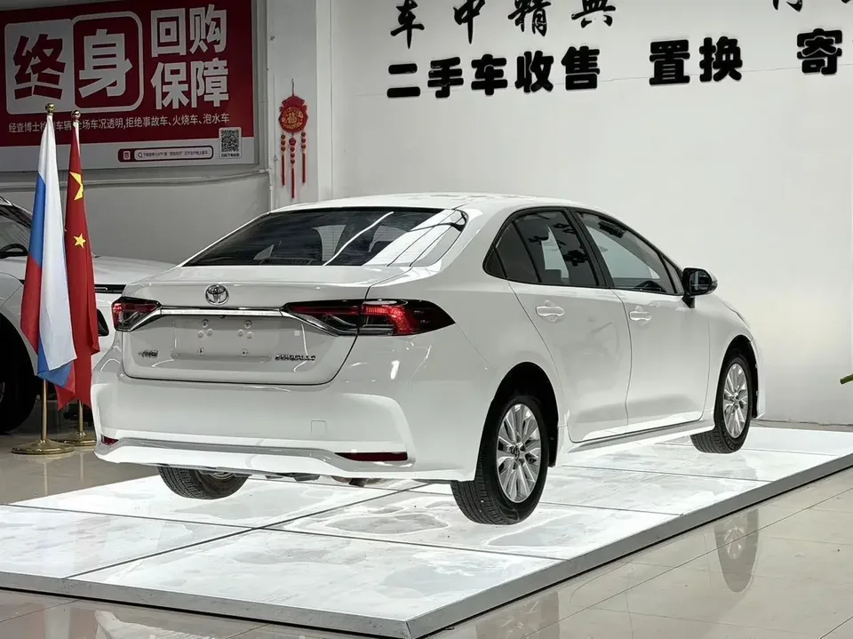 Toyota Corolla Corolla 2021 1.5L CVT Elite Edition 2022 — thumbnail 2