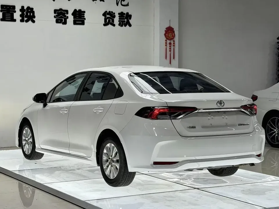Toyota Corolla Corolla 2021 1.5L CVT Elite Edition 2022 — thumbnail 4