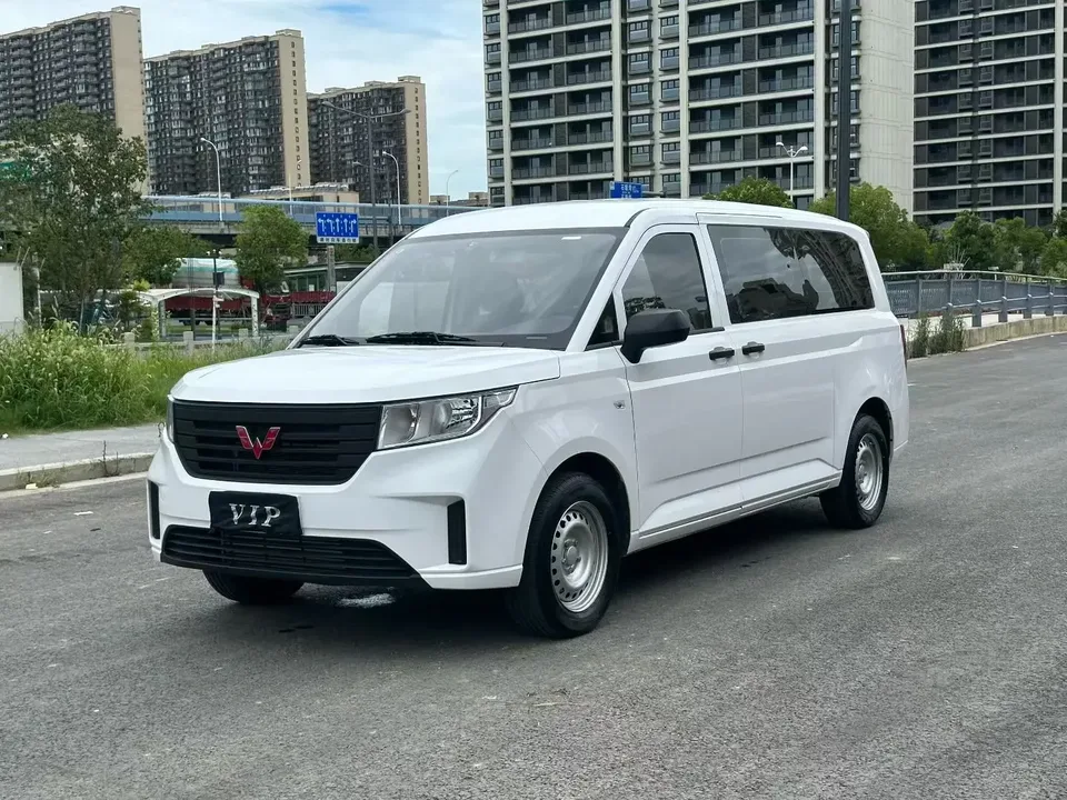 Wuling Journey Wuling journey 2021 1.5T Manual Comfort 2026 — photo 1, buy with delivery to Moscow