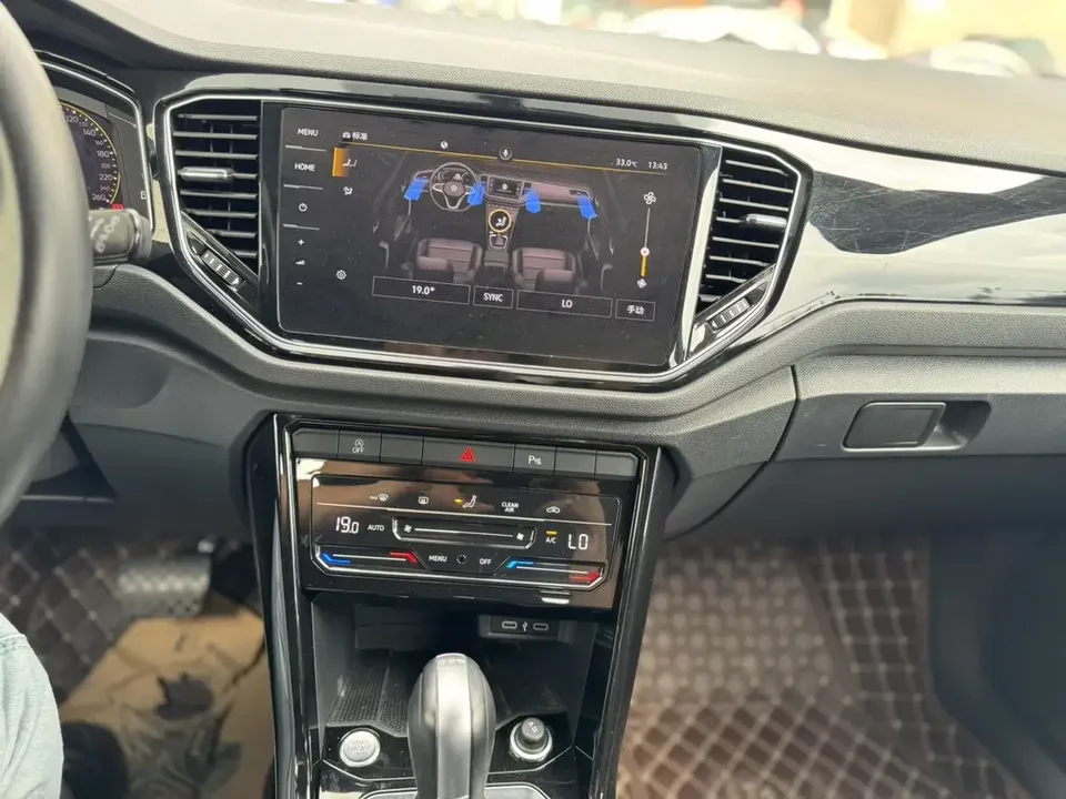Volkswagen T-Roc TANG 2021 280TSI DSG 4WD Luxury Smart Edition 2022 — thumbnail 4