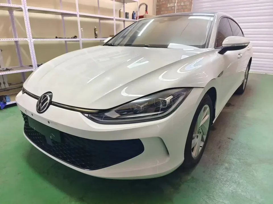 Volkswagen Lamando Lingdu 2022 Lingdu L 280TSI DSG Cool Edition 2022 — фото 1, купить с доставкой в Москву