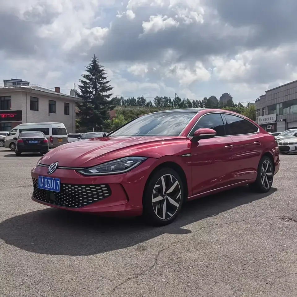 Volkswagen Lamando Lingdu 2022 Lingdu L 280TSI DSG Cool Edition 2022 — photo 1, buy with delivery to Moscow