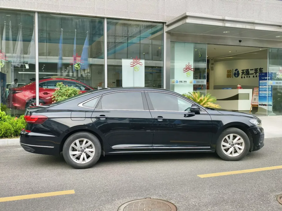 Volkswagen Passat Passat 2024 280TSI Business Edition 2025 — миниатюра 2